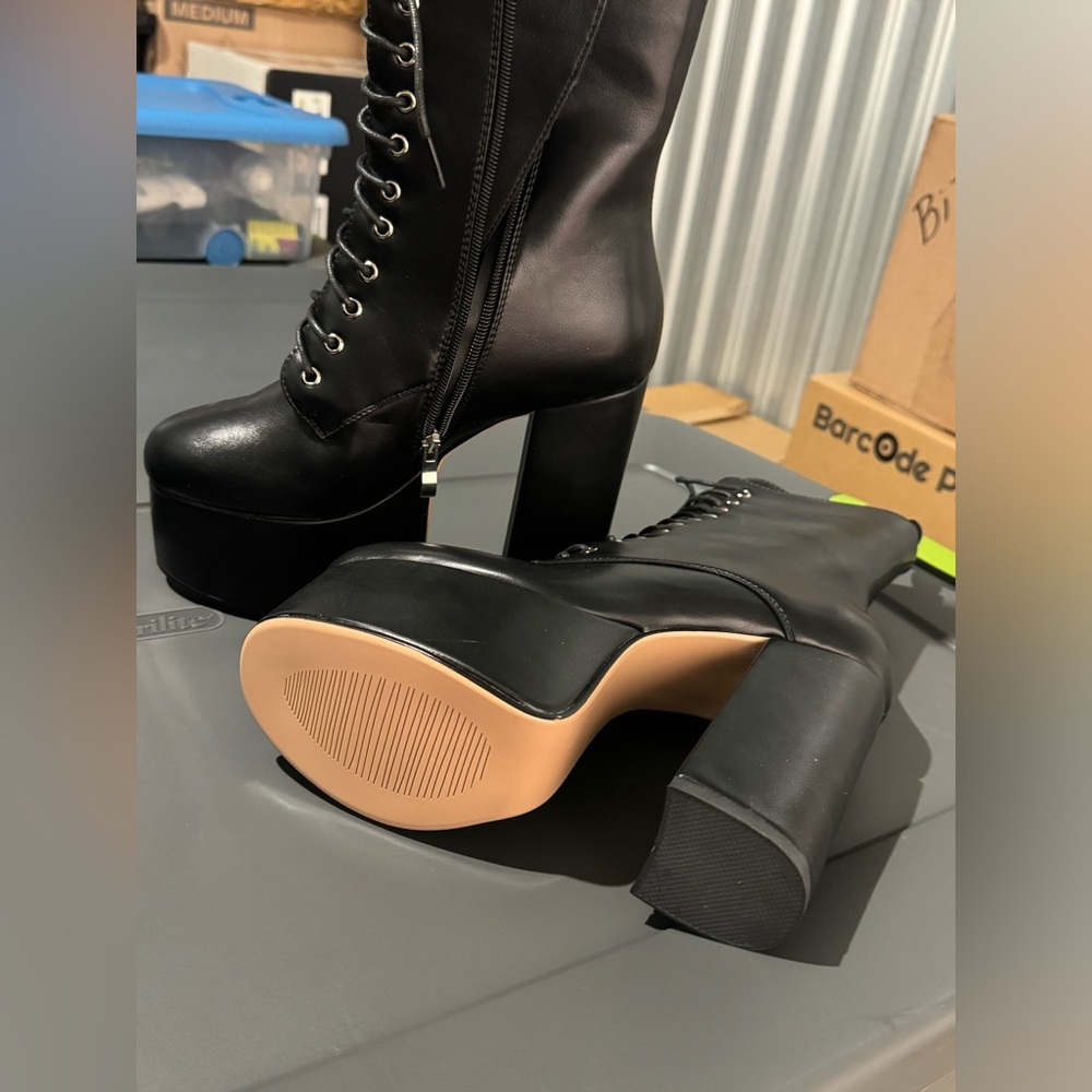 Nasty Gal | Boots - Picture 2 of 2